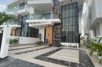 Newly Built Smart Fully Detached 5-bedroom House for Sale